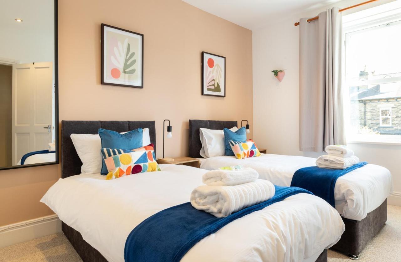 Beautiful 3 Bedroom Townhouse Harrogate Exterior foto