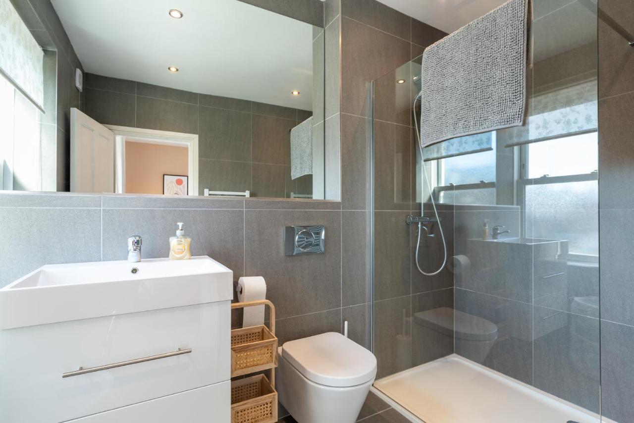 Beautiful 3 Bedroom Townhouse Harrogate Exterior foto